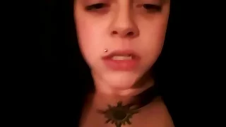 Chubby teen makes a pic for her bf